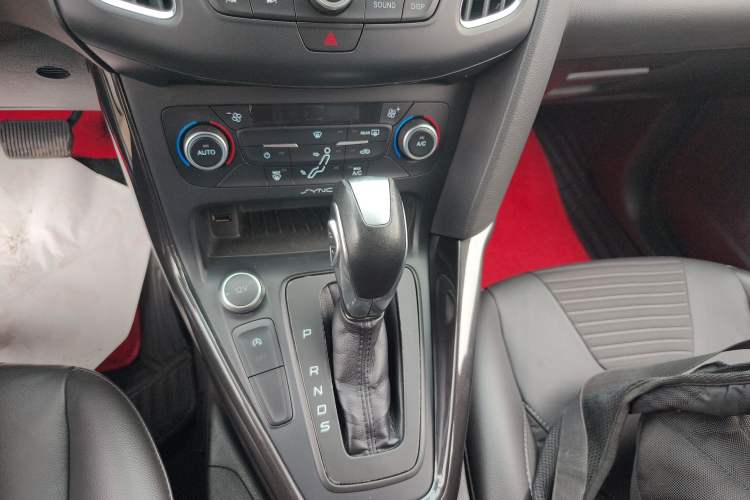 Used Ford Focus 2018 Sedan Classic EcoBoost 180 Automatic Elite Model
