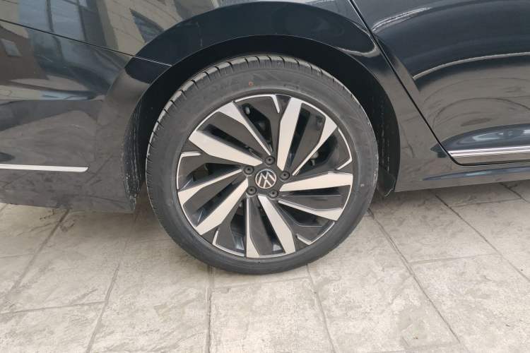 Used Volkswagen Passat 2024 330TSI Elite Edition
