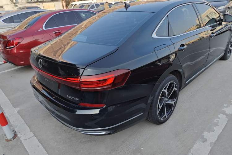 Used Volkswagen Passat 2023 330TSI Starry Elite Edition