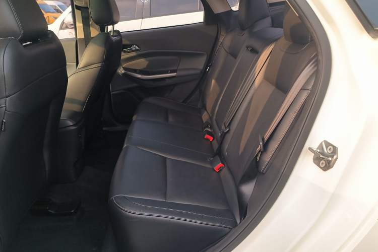 Used Ford Escort 2015 1.5L Automatic Fashion Model
