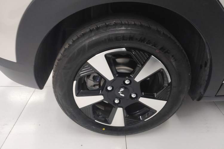 Used Wuling Bingo PLUS 2024 401 km Range 5-Seater Version
