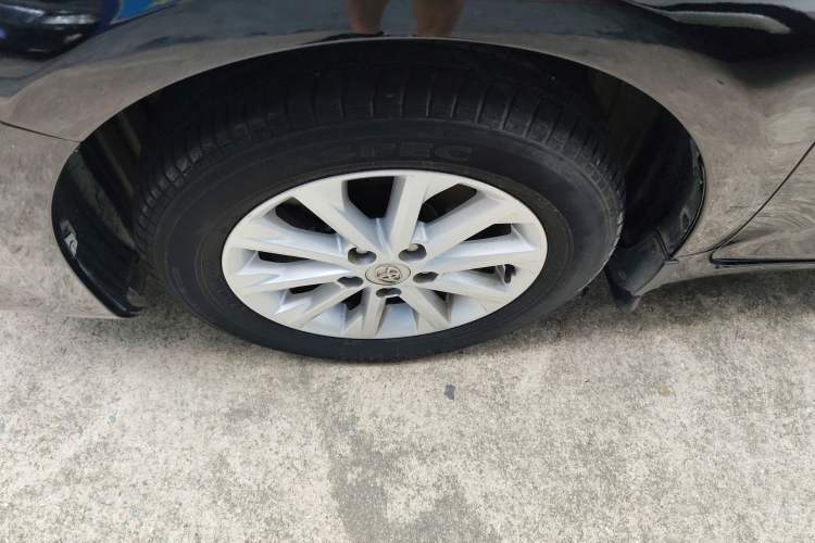 Used Toyota Camry 2015 2.0G Premier Edition
