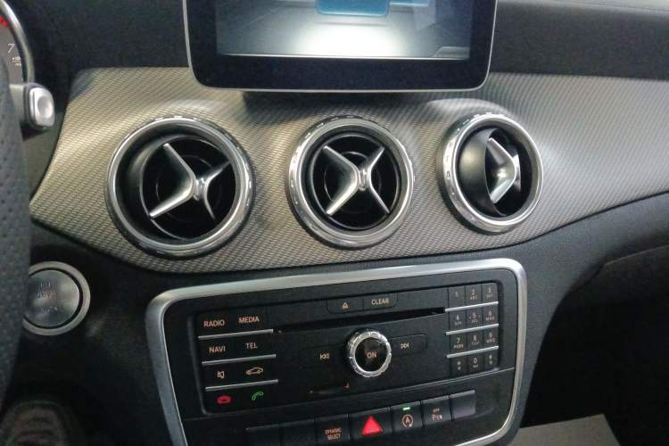 Used Mercedes-Benz GLA 2016 GLA 200 Fashion Model