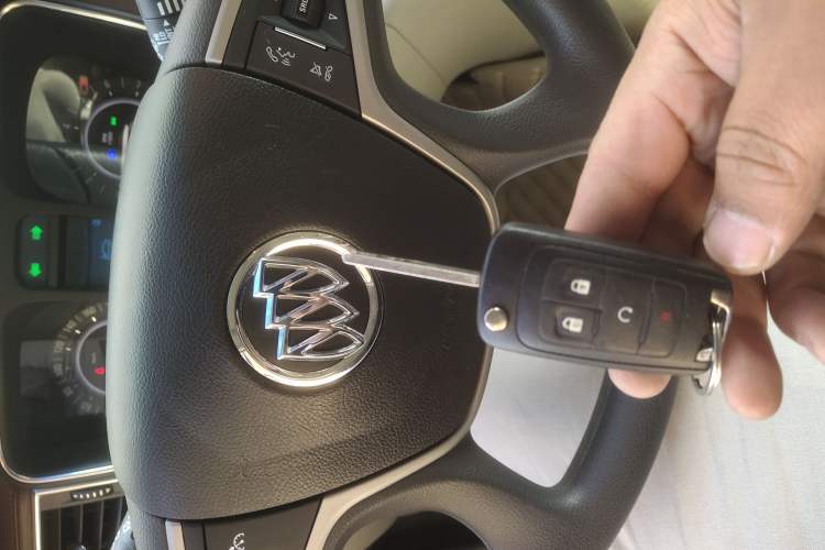 Used Buick GL8 2018 28T Comfort Model China VI Standard
