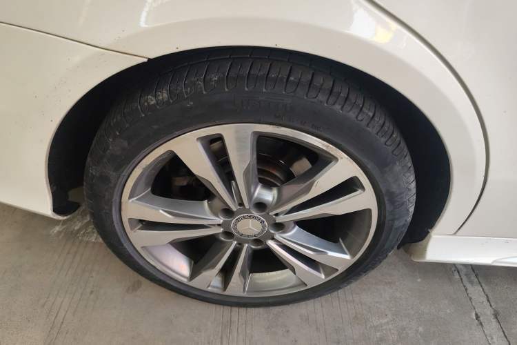 Used Mercedes-Benz E-Class 2015 Restyled E 260 L Sport Edition
