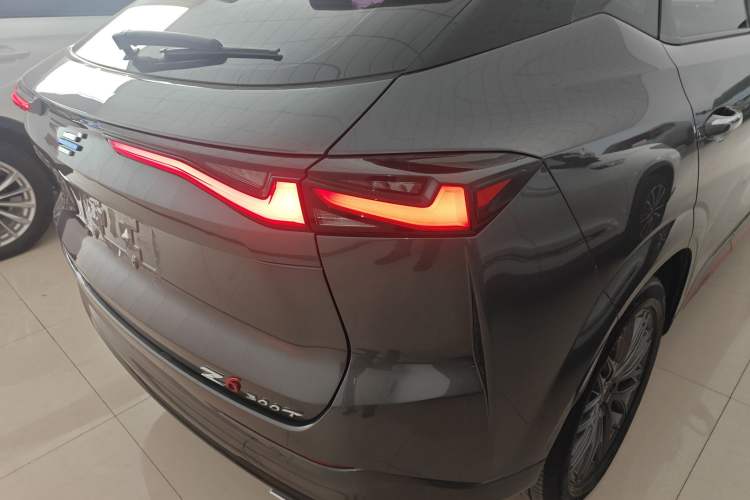 Used Oshan Z6 2022 Blue Whale 1.5T DCT Luxury Model