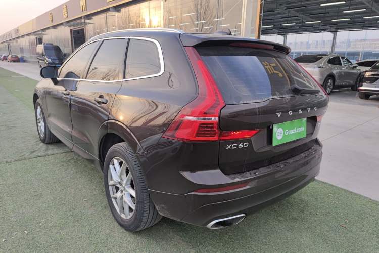 Used Volvo XC60 2019 T5 4x4 Smart Edition China V Standard
