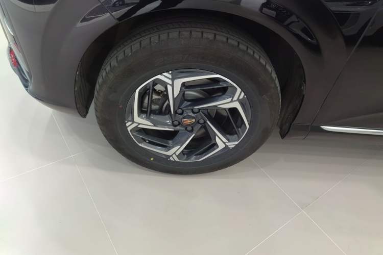 Used Hongqi HS3 2023 1.5T Two-Wheel Drive Shanwei Edition
