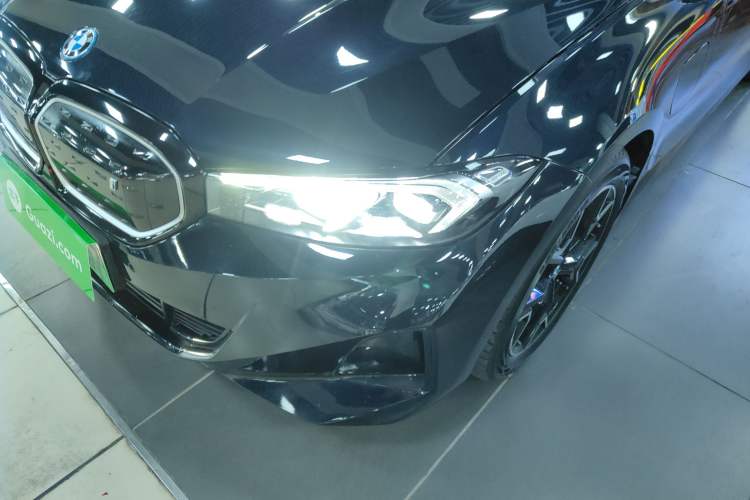 Used BMW i3 2023 eDrive 40 L Midnight Edition