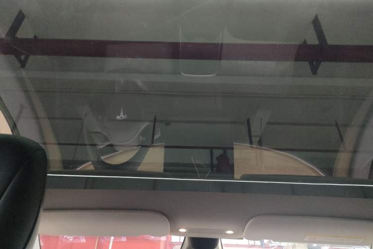 Used Tesla Model Y 2022 Long-Range All-Wheel-Drive Version
