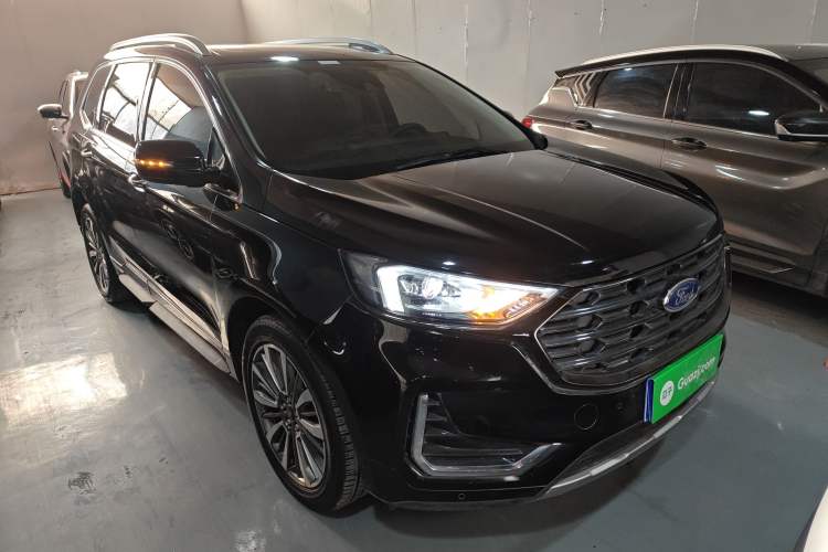 Used Ford Edge 2021 PLUS EcoBoost 245 Two-Wheel-Drive Titanium 7-Seater

