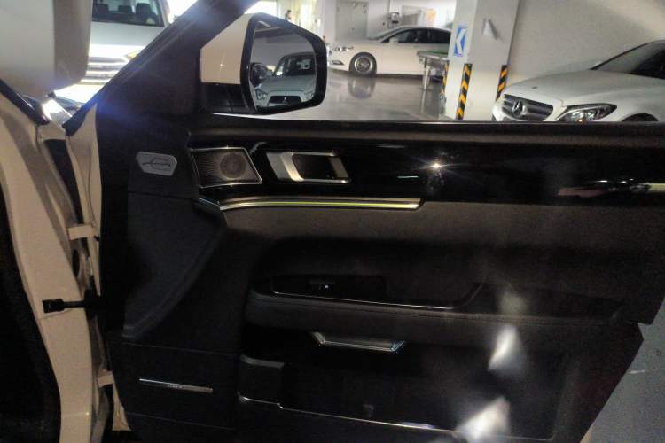 Used Zotye T700 2017 1.8T Dual-Clutch Flagship Model
