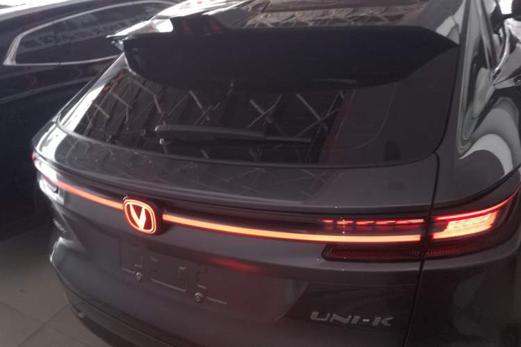 Used Changan UNI-K iDD 2023 Zhidian iDD 1.5T 135km Smart & Fun Model
