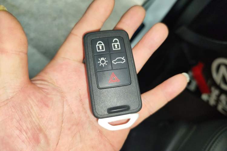 Used Volvo S60 2019 S60L Facelift T5 Intelligent Advanced Edition
