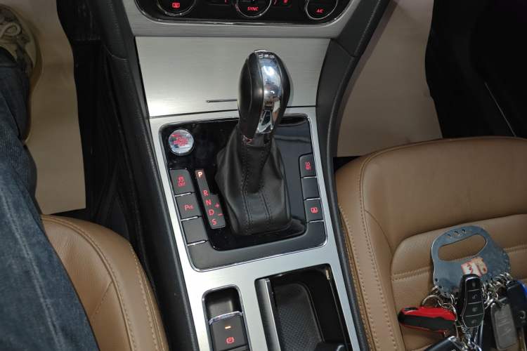 Used Volkswagen Passat 2015 1.8TSI DSG Prestige Edition
