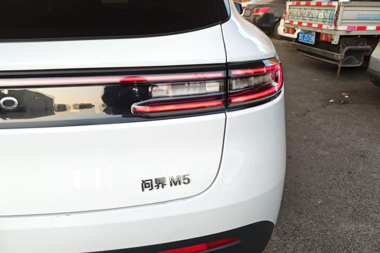 Used Hima AITO M5 2022 Range-Extended Rear-Drive Standard Version
