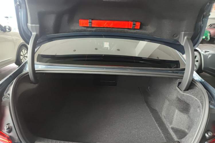 Used Volvo S60 New Energy 2022 T8 eDrive Hybrid All-Wheel Drive Smart Luxury Edition
