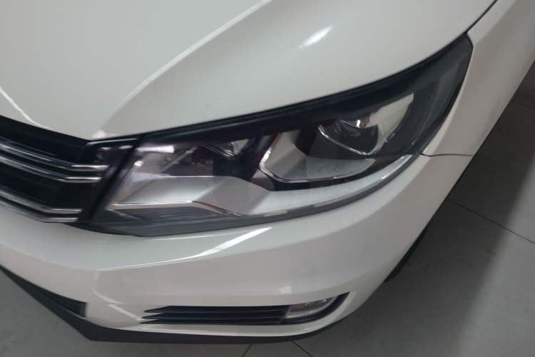 Used Volkswagen Tiguan 2017 300TSI Automatic Two-Wheel Drive Silk Road Luxury Edition
