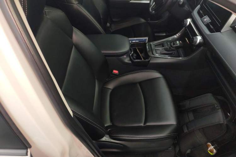 Used Toyota RAV4 2020 2.0L CVT Two-Wheel Drive Fashion Edition
