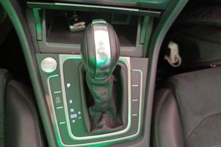 Used Volkswagen Golf 2018 230TSI Automatic Luxury Version