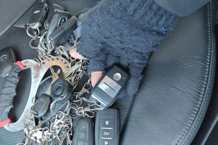 Used Kia Sorento 2013 2.4L 5-Seater Gasoline Luxury Version China IV Standard
