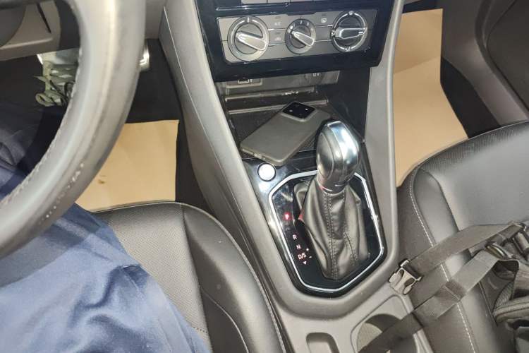 Used Jetta VS7 2020 1.4T Automatic Enjoyment Model
