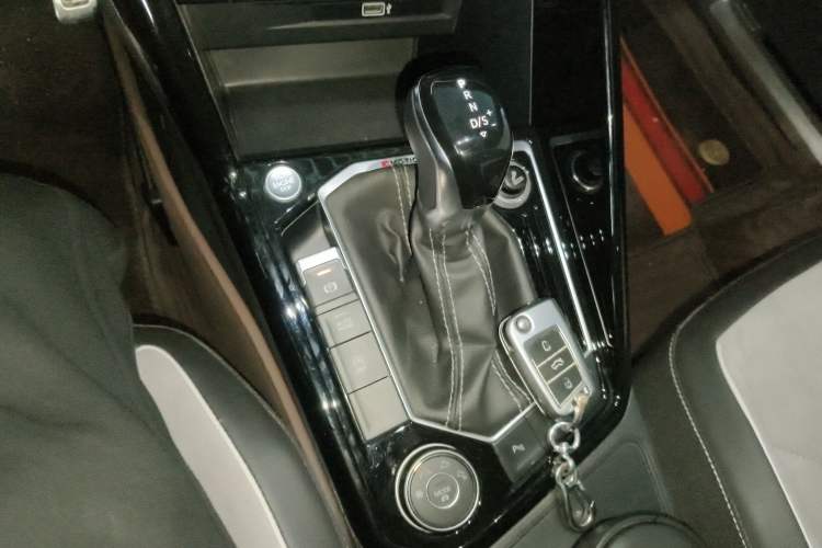 Used Volkswagen Tayron 2019 380TSI All-Wheel Drive R-Line China V-standard
