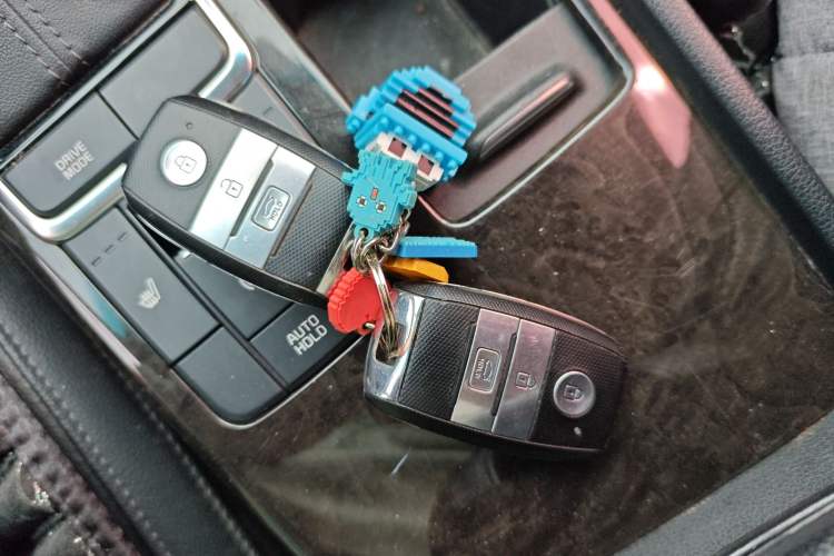 Used Kia K5 2017 2.0L Automatic 15th Anniversary Special Edition LUX