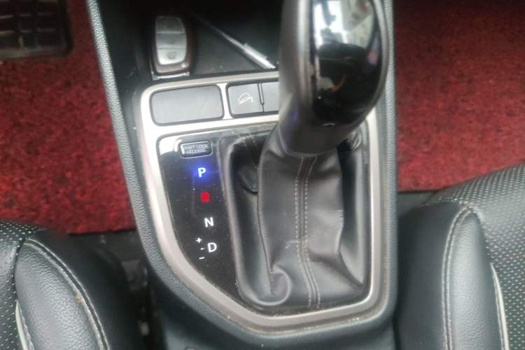 Used Hyundai ix25 2015 1.6L Automatic Two-Wheel Drive Smart GLS Trim
