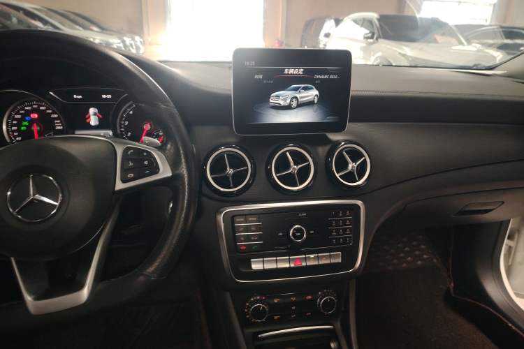 Used Mercedes-Benz GLA 2019 GLA 200 Fashion Model