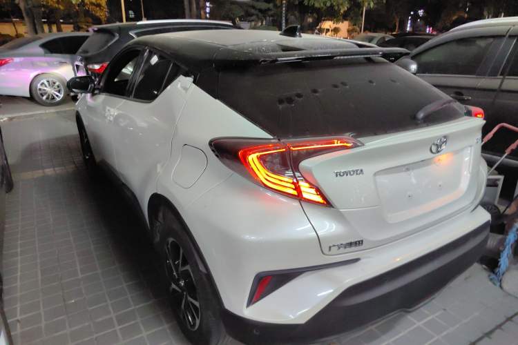 Used Toyota C-HR 2018 2.0L Luxury Edition China VI Standard