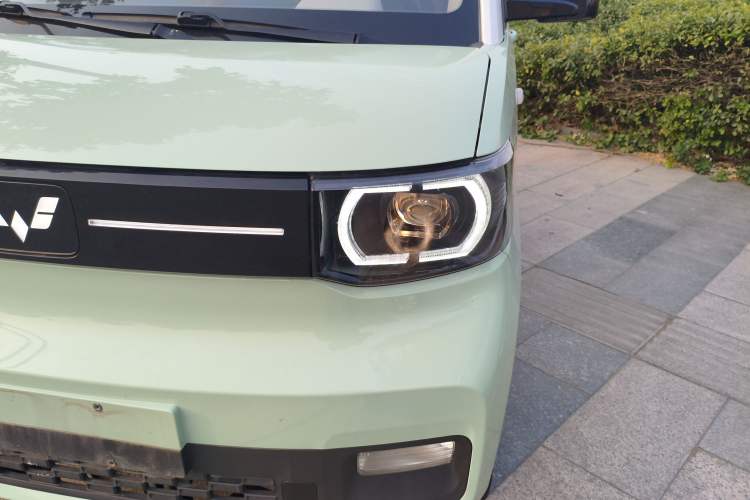 Used Wuling Hongguang MINIEV 2022 Macaron Premium Model – Lithium Iron Phosphate
