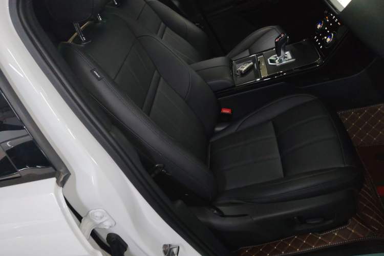 Used Land Rover Range Rover Evoque 2020 249 PS Youth Edition