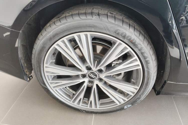 Used Audi A6L 2025 45 TFSI Prestige Dynamic Edition + Ventilated Comfort Package