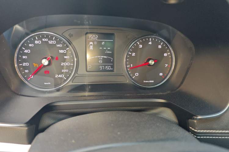 Used Roewe RX5 2019 20T Two-Wheel Drive Automatic 4G Connected Platinum Edition
