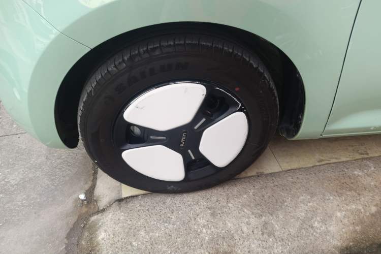 Used  Lumin 2023 301km Honey Dew Edition
