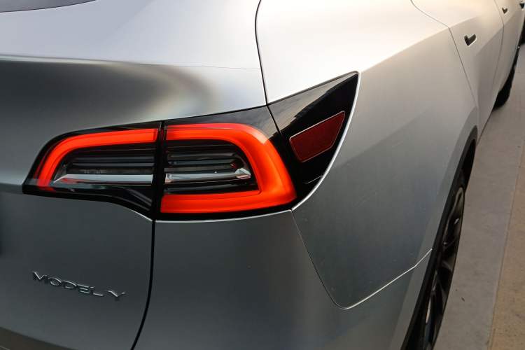 Used Tesla Model Y 2022 Rear-Wheel-Drive Version
