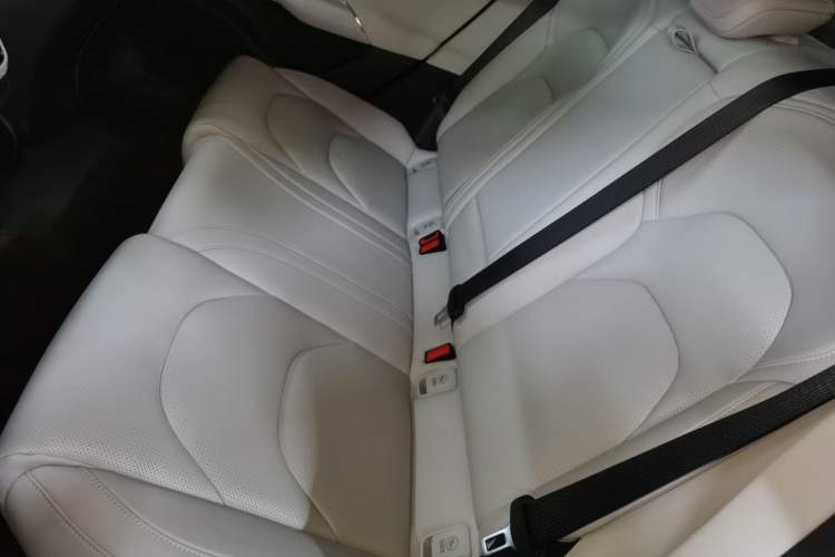 Used  SU7 2024 Rear-Drive Ultra-Long Range Advanced Pro-Level Intelligent Driving Version