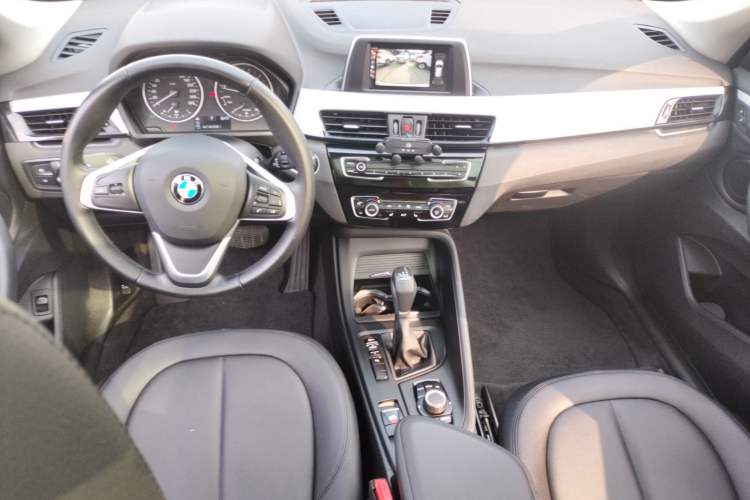 Used BMW X1 2016 sDrive18Li Premium Edition
