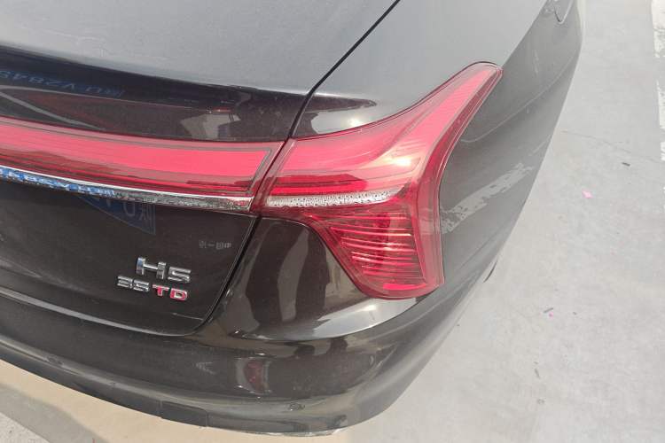 Used Hongqi H5 2023 1.5T DCT Smart Connect Flagship Edition
