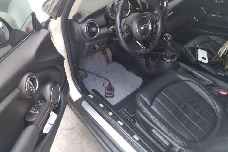 Used  MINI 2014 1.2T ONE+
