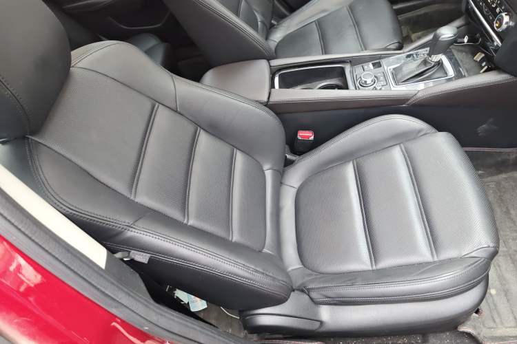 Used Mazda Atenza 2017 2.0L Blue Sky Luxury Edition