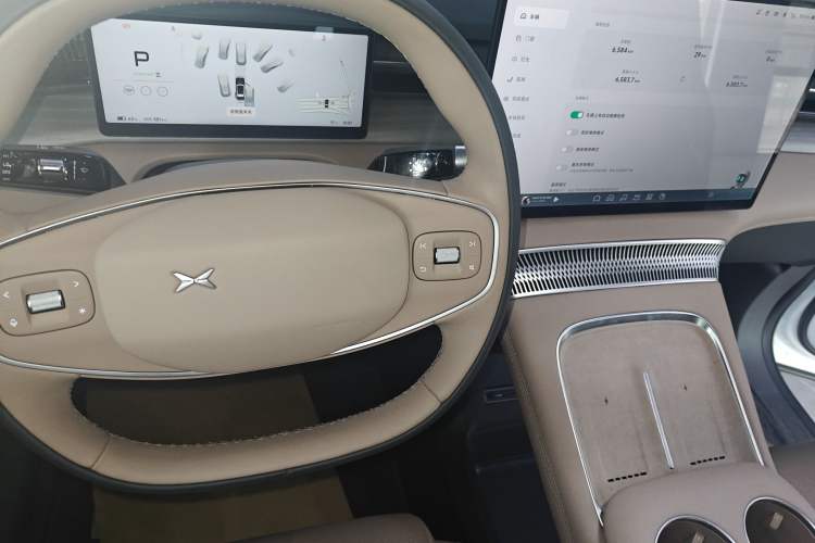 Used XPeng X9 2025 740 Ultra-Long Range Max
