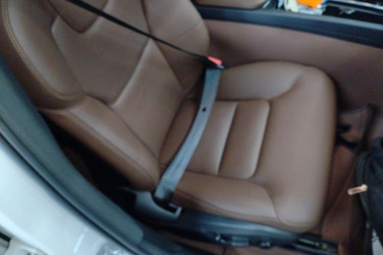 Used Volvo XC60 2024 B5 4x4 Smart Luxury Edition