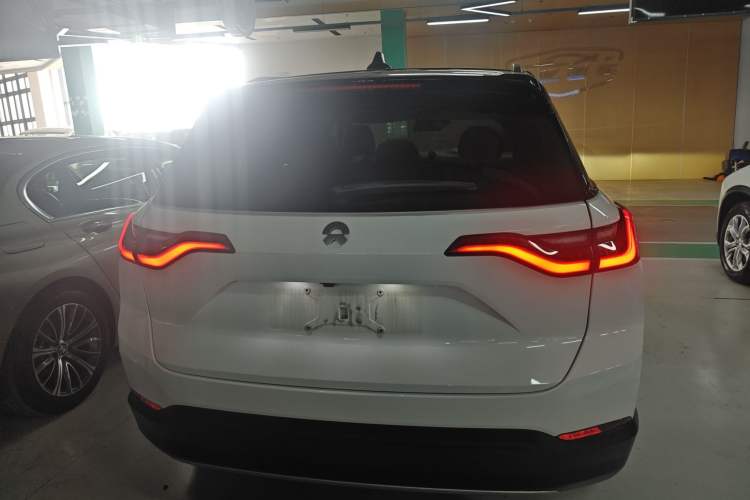 Used Nio ES8 2018 355 km Base Version 7-Seater Edition