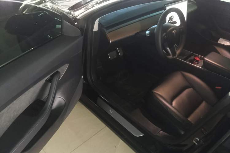 Used Tesla Model 3 2019 Standard Range Rear-Drive Upgraded Version
