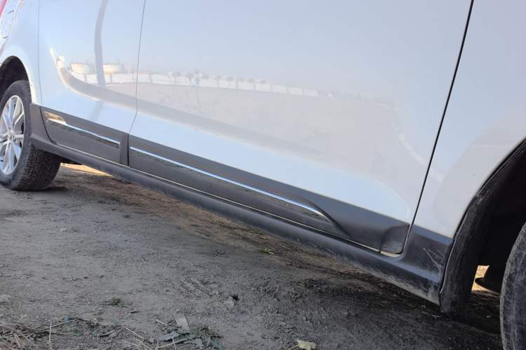 Used Baojun 730 2016 1.5L Manual Comfort Version 7 Seats China V Emission Standard
