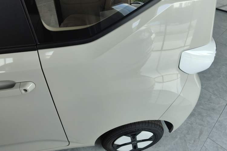 Used Wuling Hongguang MINIEV 2024 3rd Generation 215km Advanced Version
