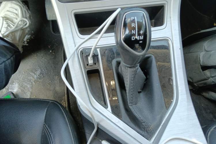 Used Geely Auto Vision 2019 Upgraded Model 1.5L CVT Luxury Version China VI Standard
