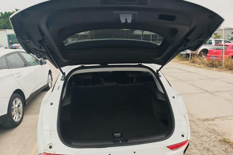 Used Buick Velite 6 2023 430km Range Commuter Version
